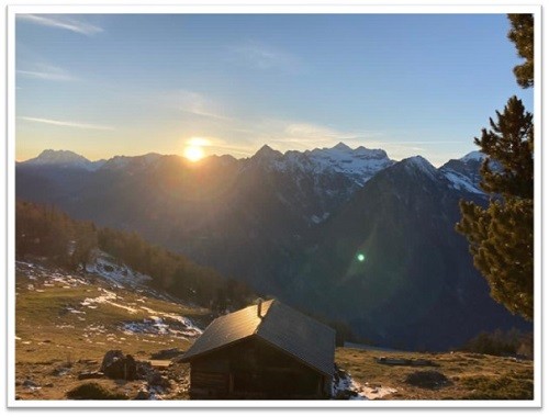 2022 Alpentrail hutte